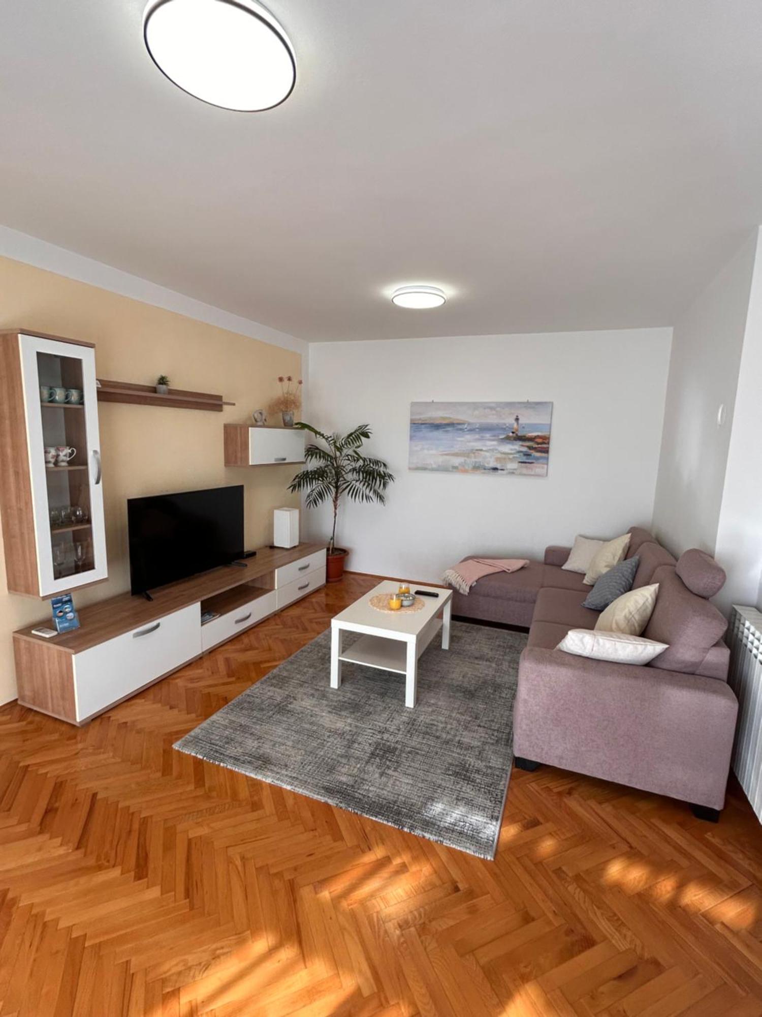 Apartments Marina Sveti Filip i Jakov Exterior photo